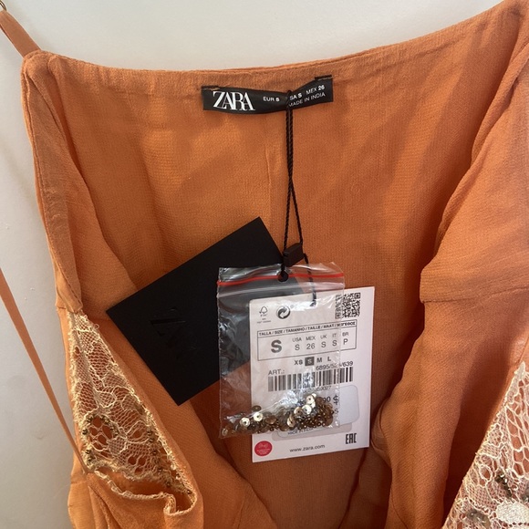 Zara COMBINATION LACE DRESS
Light orange 0/6895/524/639/02 - Picture 3 of 5